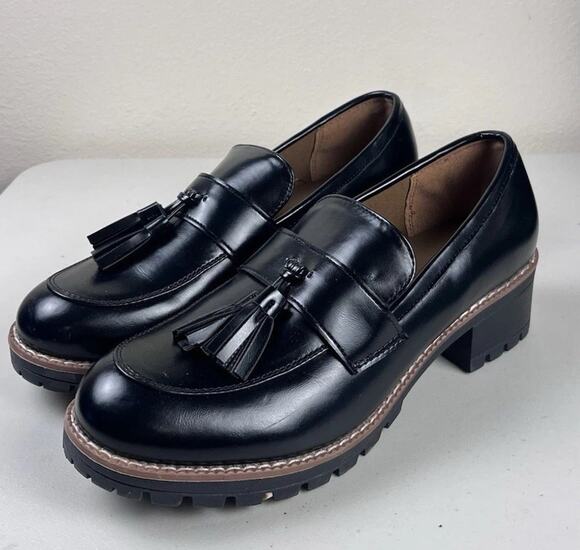 Dream Pairs Shoes - Dream Pairs Women’s Black Tassel Chunky Lug Sole Loafers Size US 8.5